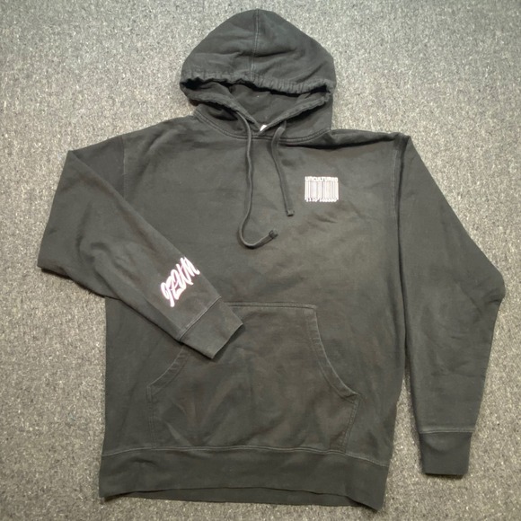 Uncultured Other - Uncultured Izumi Anime Streetwear Mens Large Black Graphic‎ Pullover Hoodie L